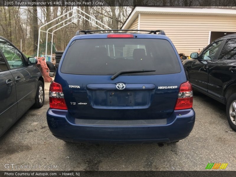 Indigo Ink Pearl / Gray 2005 Toyota Highlander V6 4WD