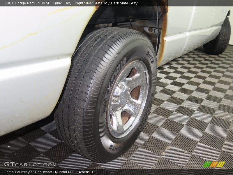 Bright Silver Metallic / Dark Slate Gray 2004 Dodge Ram 1500 SLT Quad Cab