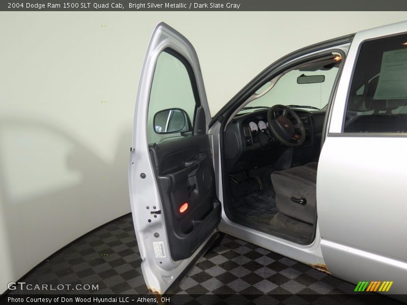 Bright Silver Metallic / Dark Slate Gray 2004 Dodge Ram 1500 SLT Quad Cab