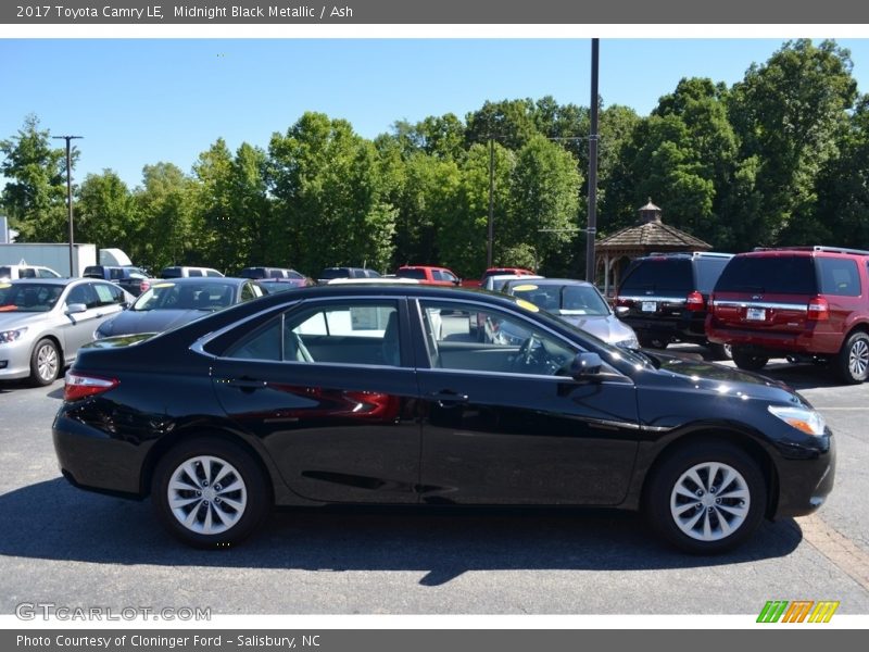 Midnight Black Metallic / Ash 2017 Toyota Camry LE