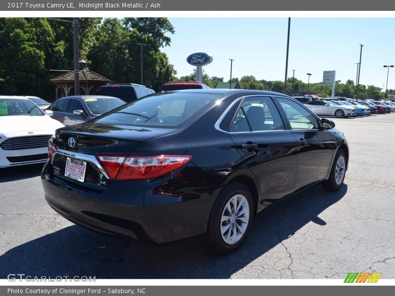 Midnight Black Metallic / Ash 2017 Toyota Camry LE