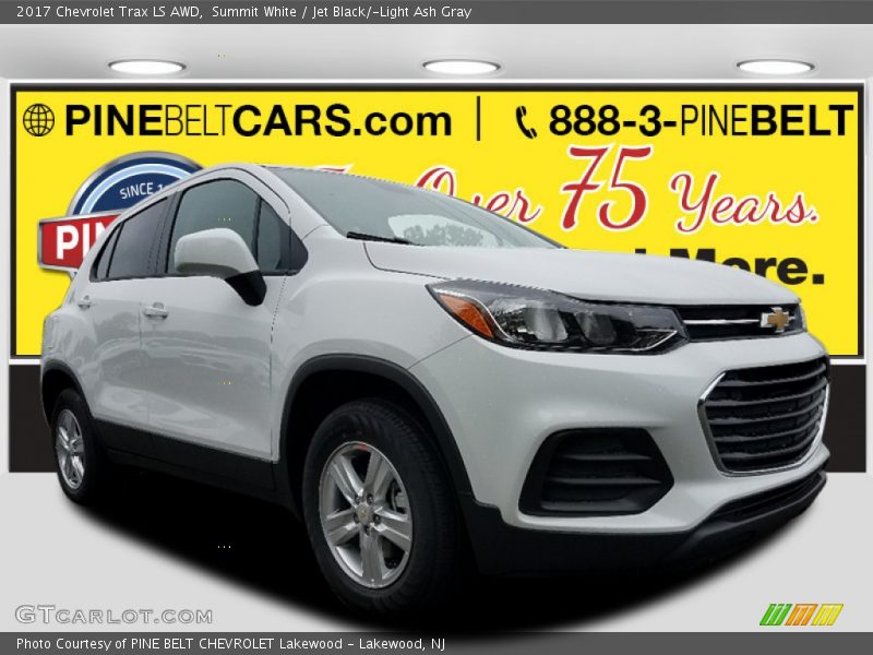Summit White / Jet Black/­Light Ash Gray 2017 Chevrolet Trax LS AWD