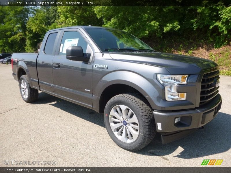 Magnetic / Black 2017 Ford F150 XL SuperCab 4x4