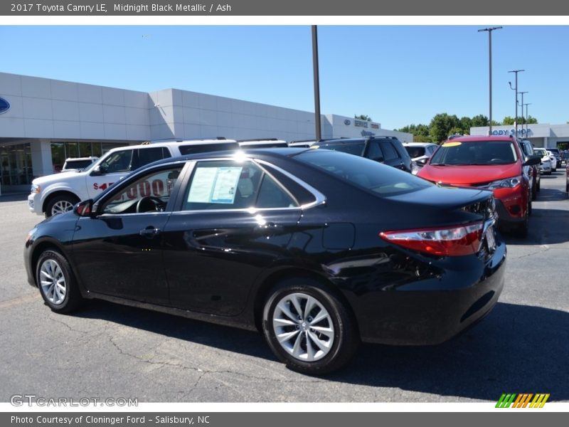 Midnight Black Metallic / Ash 2017 Toyota Camry LE