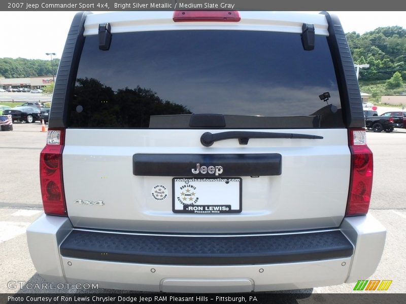 Bright Silver Metallic / Medium Slate Gray 2007 Jeep Commander Sport 4x4