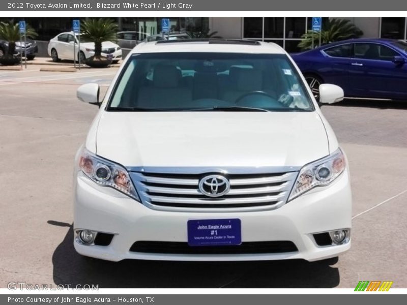 Blizzard White Pearl / Light Gray 2012 Toyota Avalon Limited