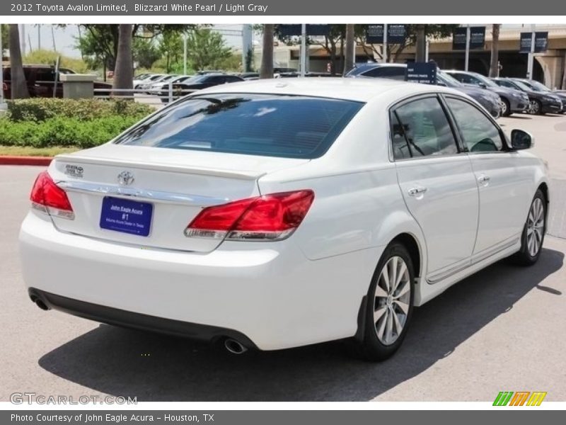 Blizzard White Pearl / Light Gray 2012 Toyota Avalon Limited