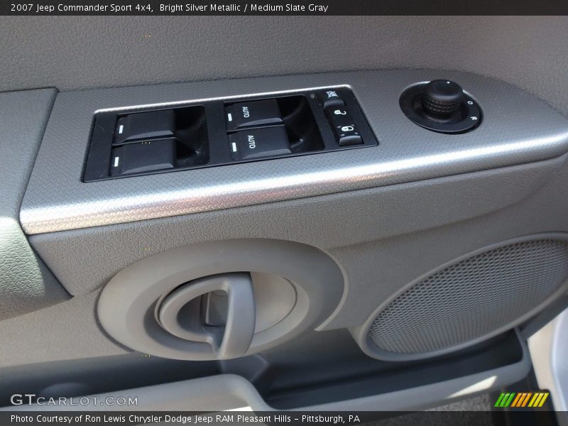 Bright Silver Metallic / Medium Slate Gray 2007 Jeep Commander Sport 4x4