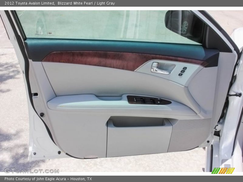 Blizzard White Pearl / Light Gray 2012 Toyota Avalon Limited