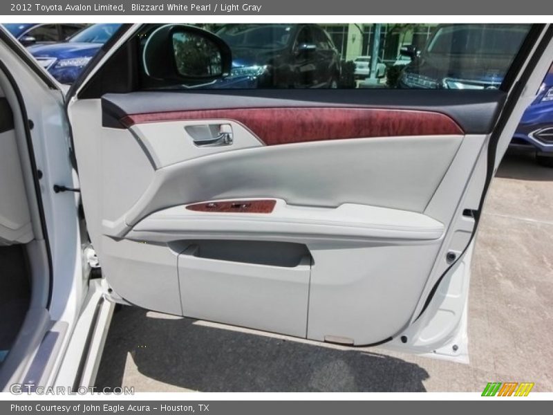 Blizzard White Pearl / Light Gray 2012 Toyota Avalon Limited
