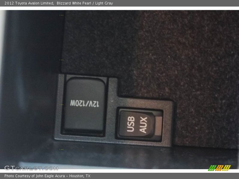 Blizzard White Pearl / Light Gray 2012 Toyota Avalon Limited