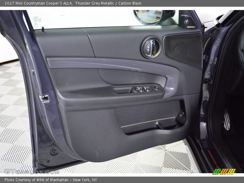 Thunder Grey Metallic / Carbon Black 2017 Mini Countryman Cooper S ALL4