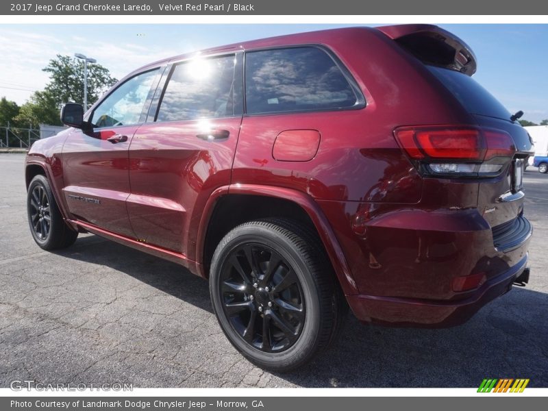 Velvet Red Pearl / Black 2017 Jeep Grand Cherokee Laredo