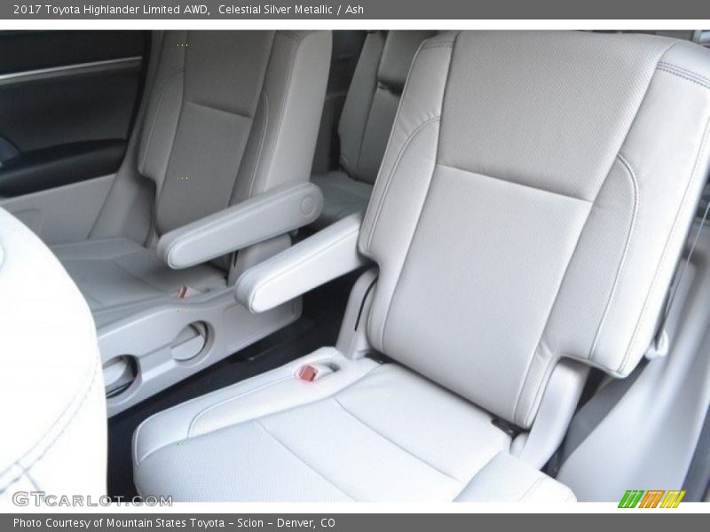 Celestial Silver Metallic / Ash 2017 Toyota Highlander Limited AWD