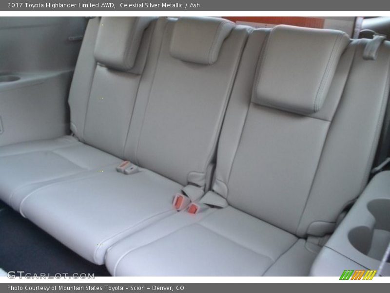 Celestial Silver Metallic / Ash 2017 Toyota Highlander Limited AWD