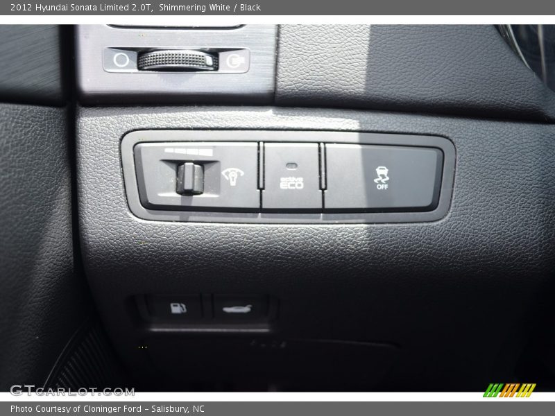 Shimmering White / Black 2012 Hyundai Sonata Limited 2.0T