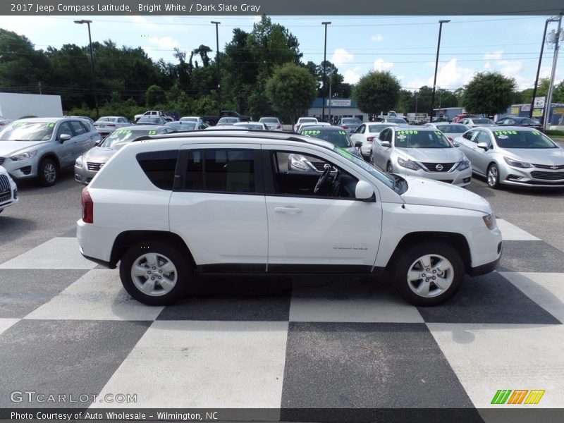 Bright White / Dark Slate Gray 2017 Jeep Compass Latitude