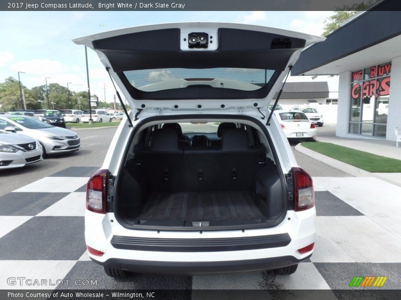 Bright White / Dark Slate Gray 2017 Jeep Compass Latitude
