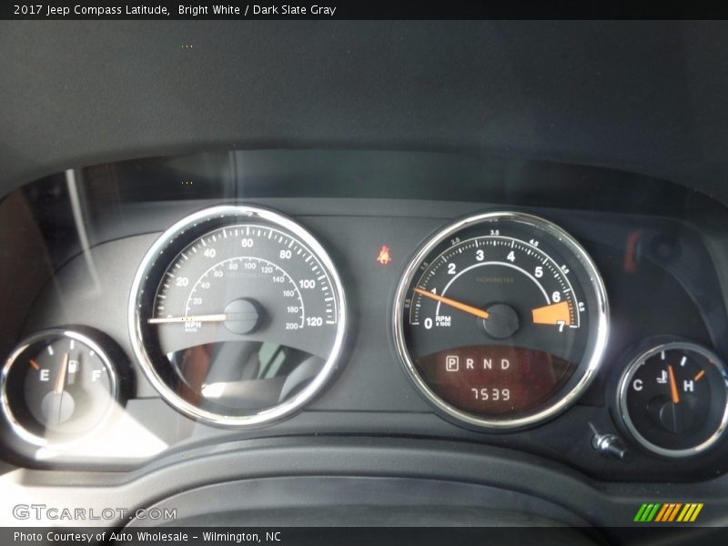 Bright White / Dark Slate Gray 2017 Jeep Compass Latitude