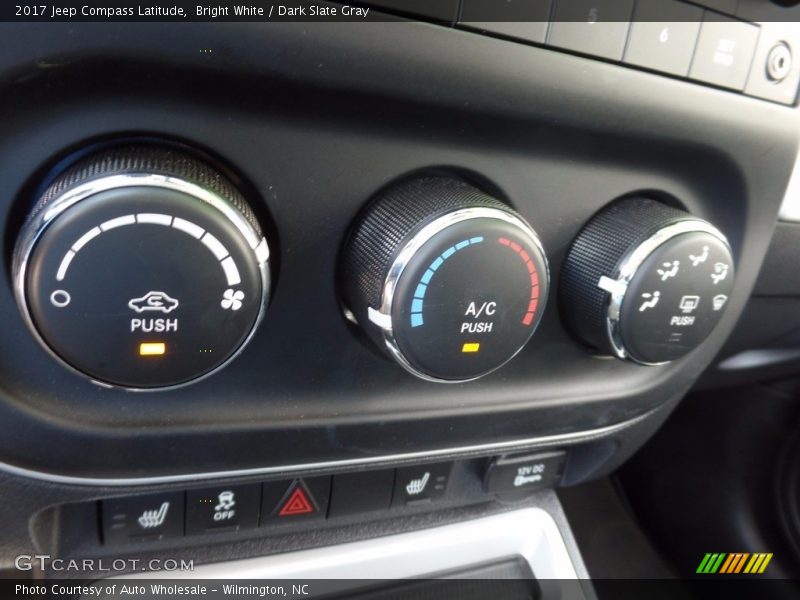 Bright White / Dark Slate Gray 2017 Jeep Compass Latitude