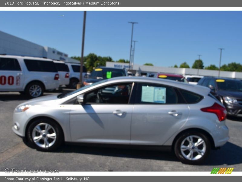 Ingot Silver / Medium Light Stone 2013 Ford Focus SE Hatchback