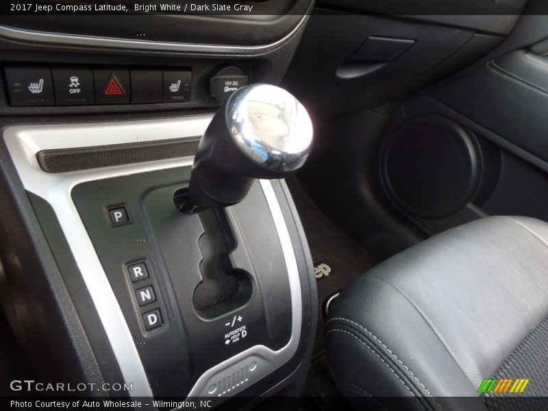 Bright White / Dark Slate Gray 2017 Jeep Compass Latitude