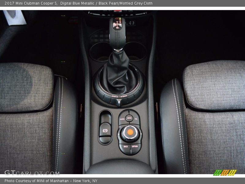 Controls of 2017 Clubman Cooper S