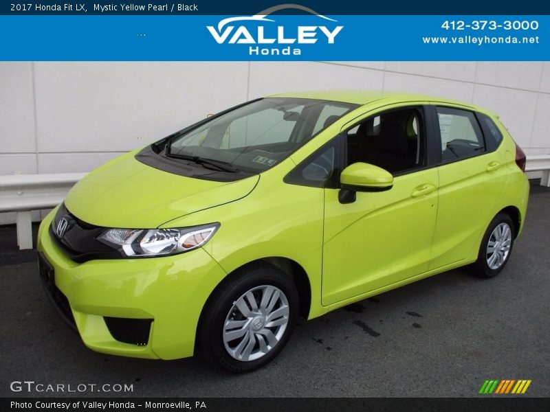 Mystic Yellow Pearl / Black 2017 Honda Fit LX