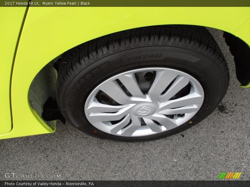 Mystic Yellow Pearl / Black 2017 Honda Fit LX