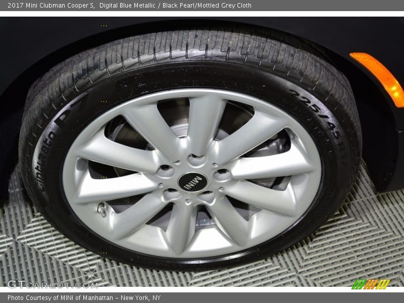 Digital Blue Metallic / Black Pearl/Mottled Grey Cloth 2017 Mini Clubman Cooper S