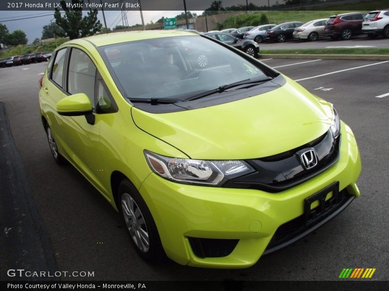 Mystic Yellow Pearl / Black 2017 Honda Fit LX