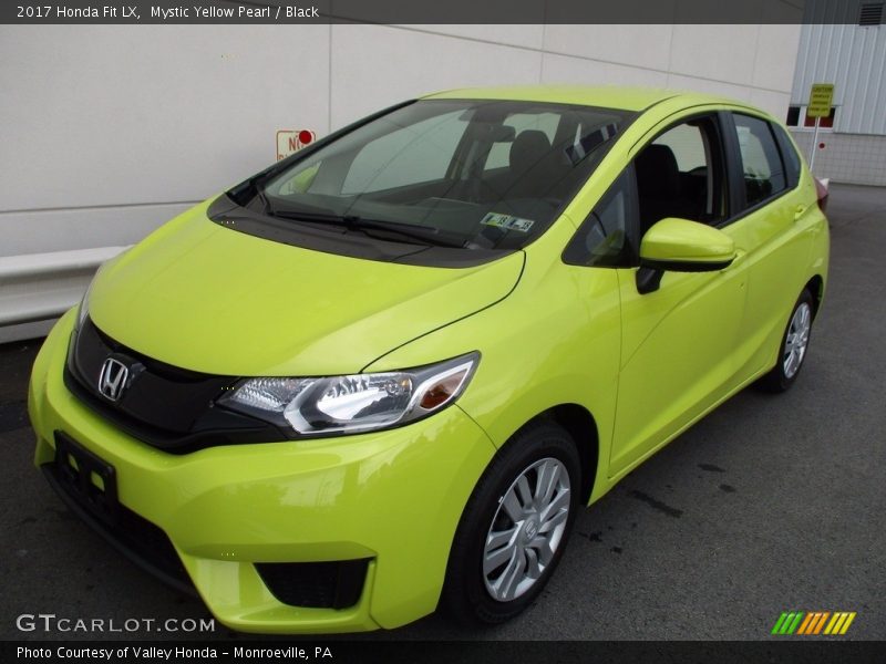 Mystic Yellow Pearl / Black 2017 Honda Fit LX