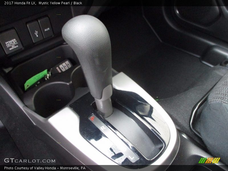 Mystic Yellow Pearl / Black 2017 Honda Fit LX