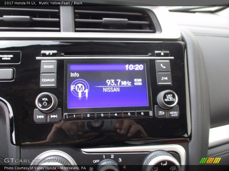 Mystic Yellow Pearl / Black 2017 Honda Fit LX