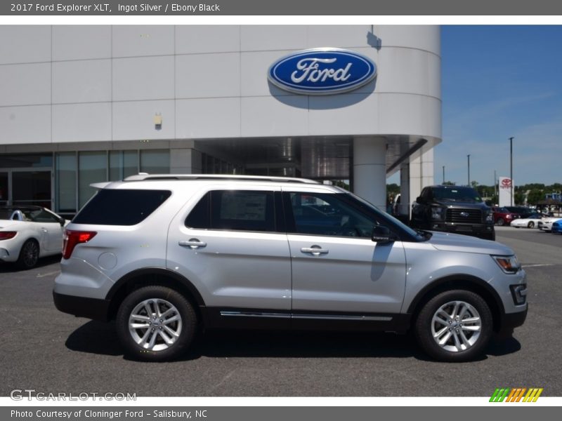 Ingot Silver / Ebony Black 2017 Ford Explorer XLT