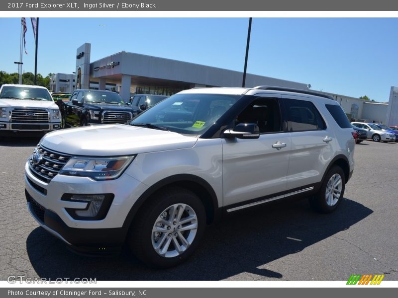Ingot Silver / Ebony Black 2017 Ford Explorer XLT