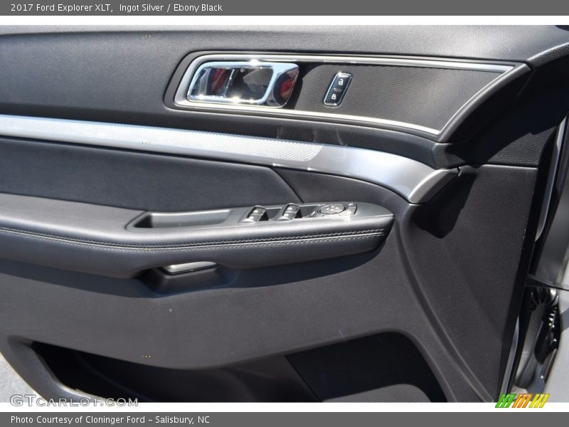 Ingot Silver / Ebony Black 2017 Ford Explorer XLT
