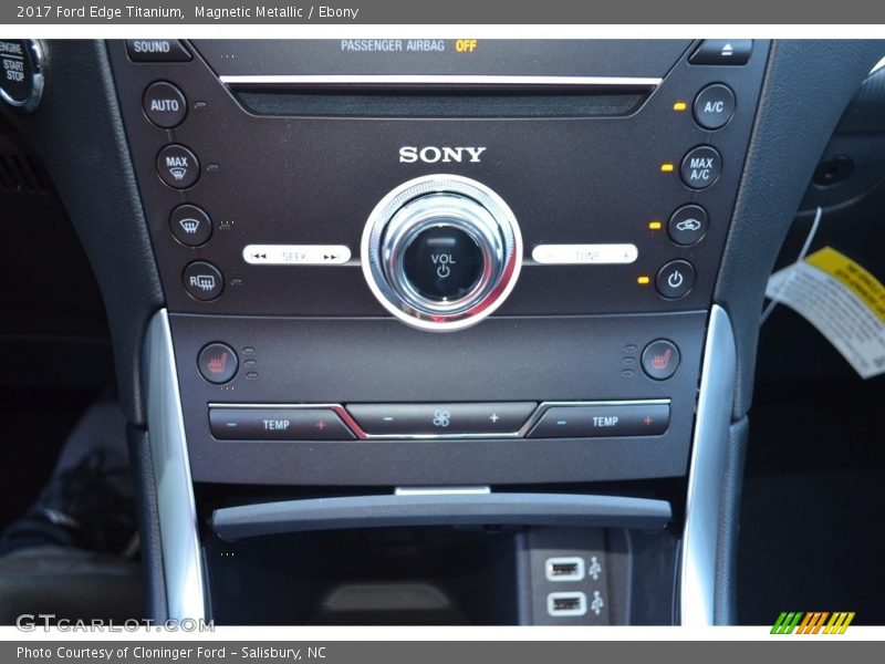 Magnetic Metallic / Ebony 2017 Ford Edge Titanium