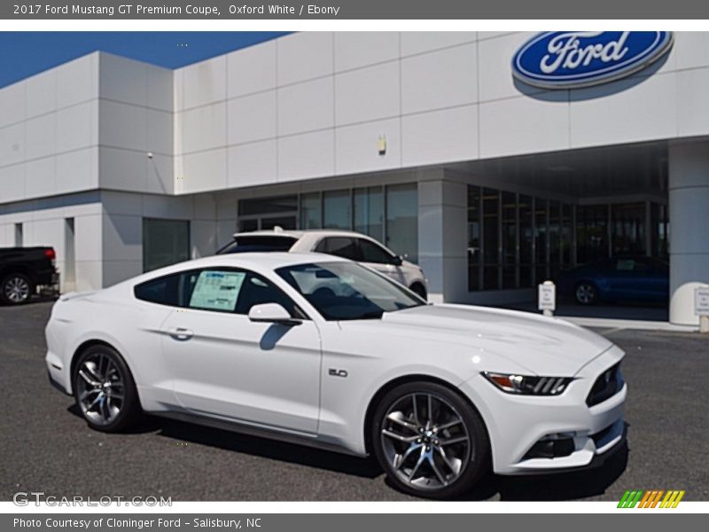 Oxford White / Ebony 2017 Ford Mustang GT Premium Coupe