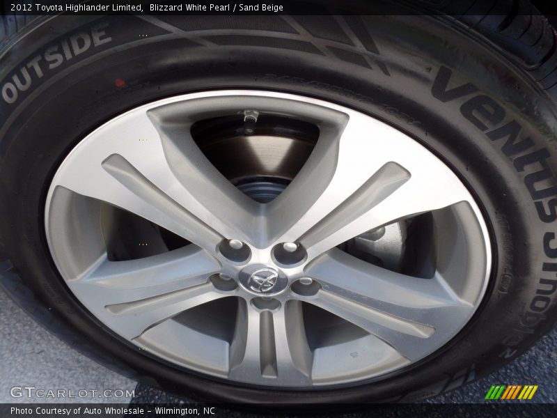 Blizzard White Pearl / Sand Beige 2012 Toyota Highlander Limited