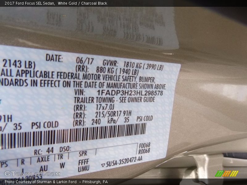 White Gold / Charcoal Black 2017 Ford Focus SEL Sedan