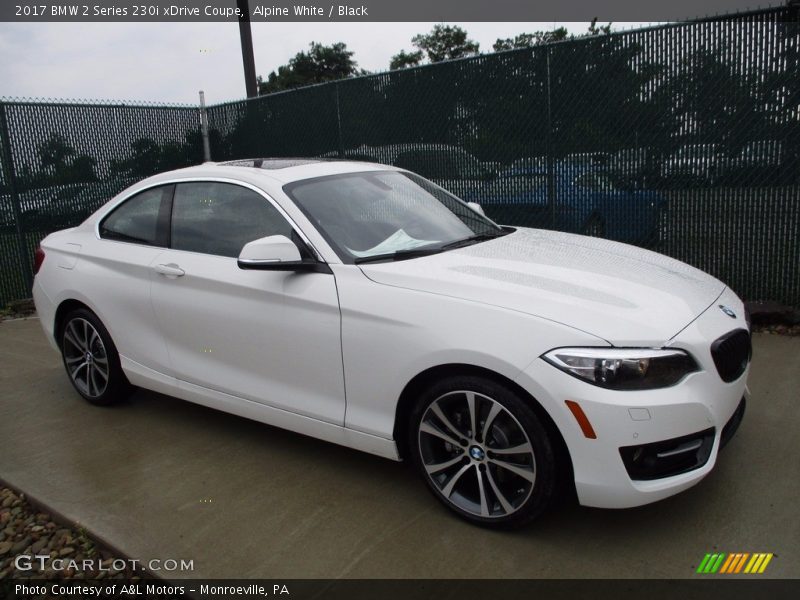 Front 3/4 View of 2017 2 Series 230i xDrive Coupe