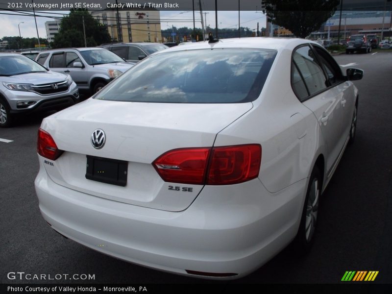 Candy White / Titan Black 2012 Volkswagen Jetta SE Sedan