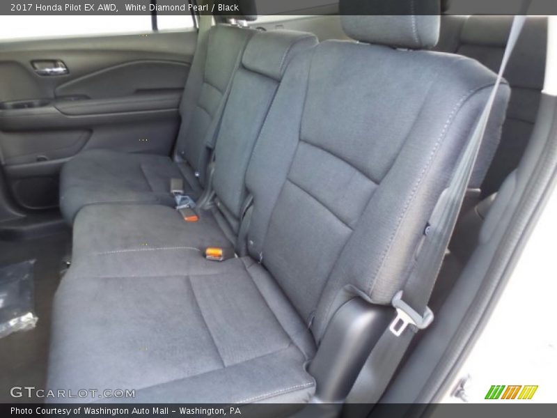 White Diamond Pearl / Black 2017 Honda Pilot EX AWD