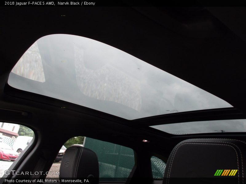Narvik Black / Ebony 2018 Jaguar F-PACE S AWD