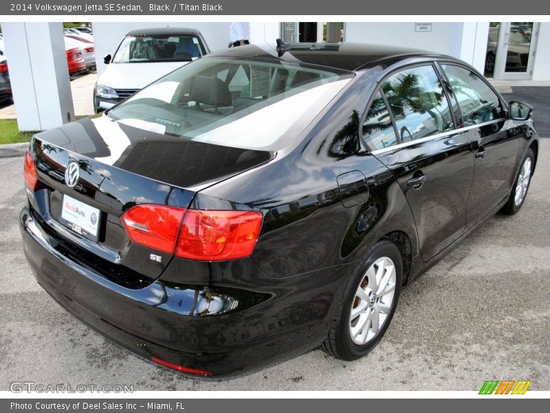 Black / Titan Black 2014 Volkswagen Jetta SE Sedan
