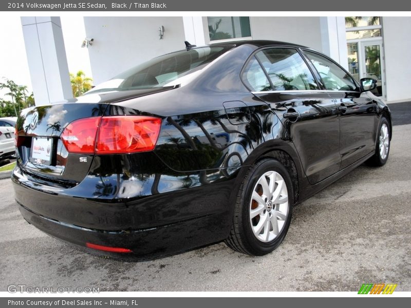 Black / Titan Black 2014 Volkswagen Jetta SE Sedan