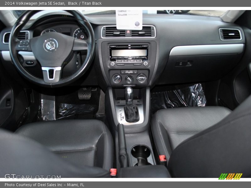 Black / Titan Black 2014 Volkswagen Jetta SE Sedan