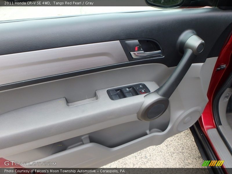 Tango Red Pearl / Gray 2011 Honda CR-V SE 4WD