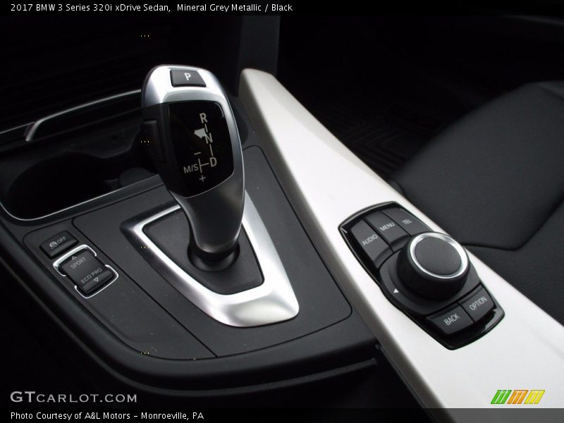 Mineral Grey Metallic / Black 2017 BMW 3 Series 320i xDrive Sedan